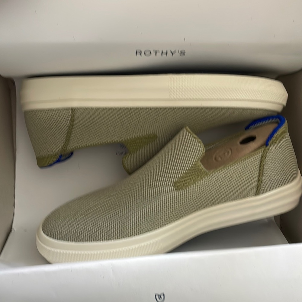 Rothy’s slip on sneakers NWT